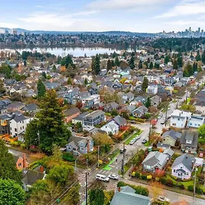 Skyline Blue House In Greenwood Seattle