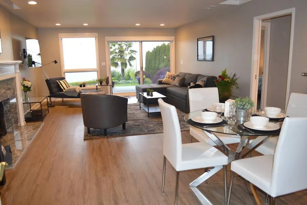 1-Bedroom Seaview Guesthouse On Seattle Luxury Estate With Views Of Olympic Mountains United States