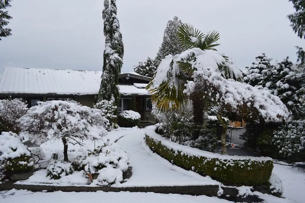 1-Bedroom Seaview Guesthouse On Seattle Luxury Estate With Views Of Olympic Mountains 0*,